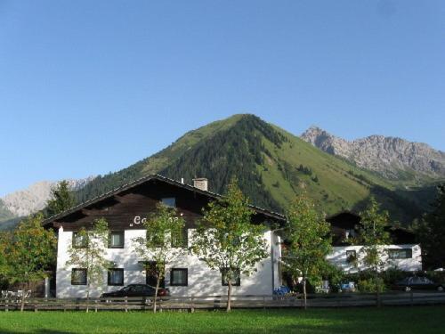 Gastehaus-Pension Caroline Berwang Exterior foto